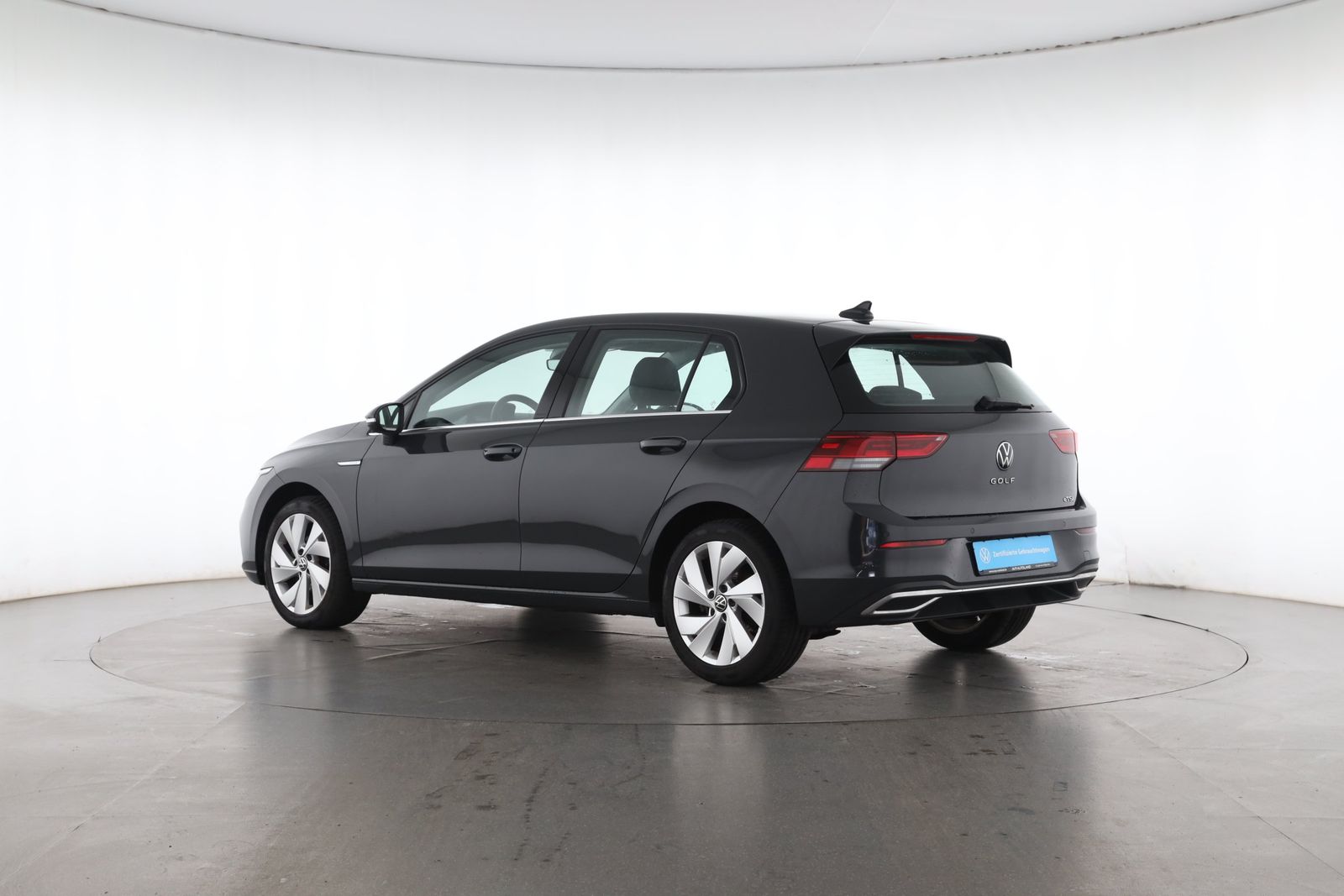 Volkswagen Golf VIII 1.5 eTSI DSG STYLE ACC NAVI LED foto 4
