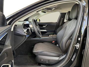 Mercedes E 220 - 12
