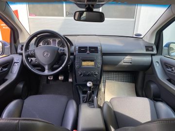 Bild 9 Mercedes-Benz A 170 A -KLASSE KLIMA ALLWETTERREIFEN BREMSE NEU