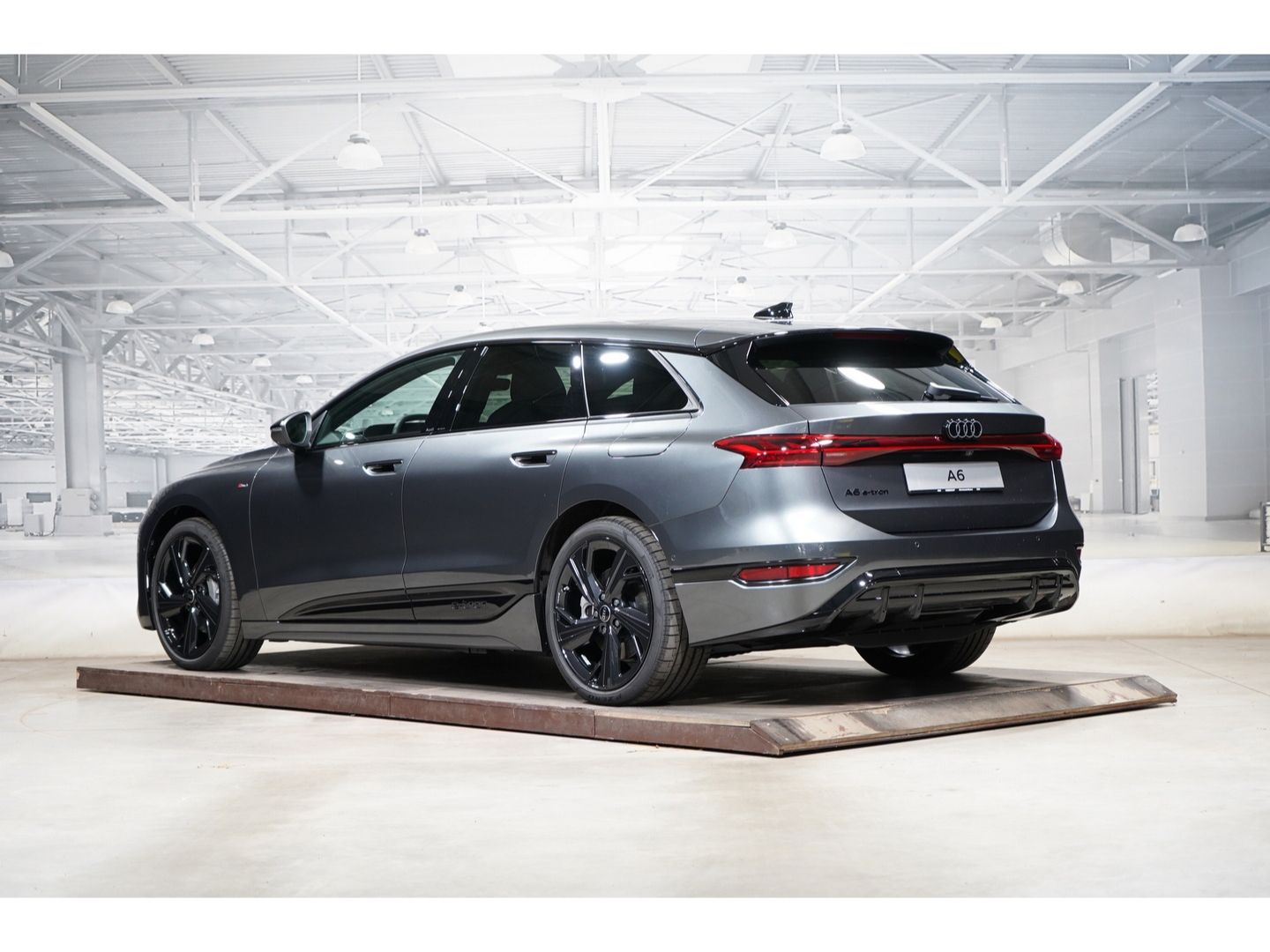 Audi A6 e-tron Avant S line Business performance Tech imagem 2