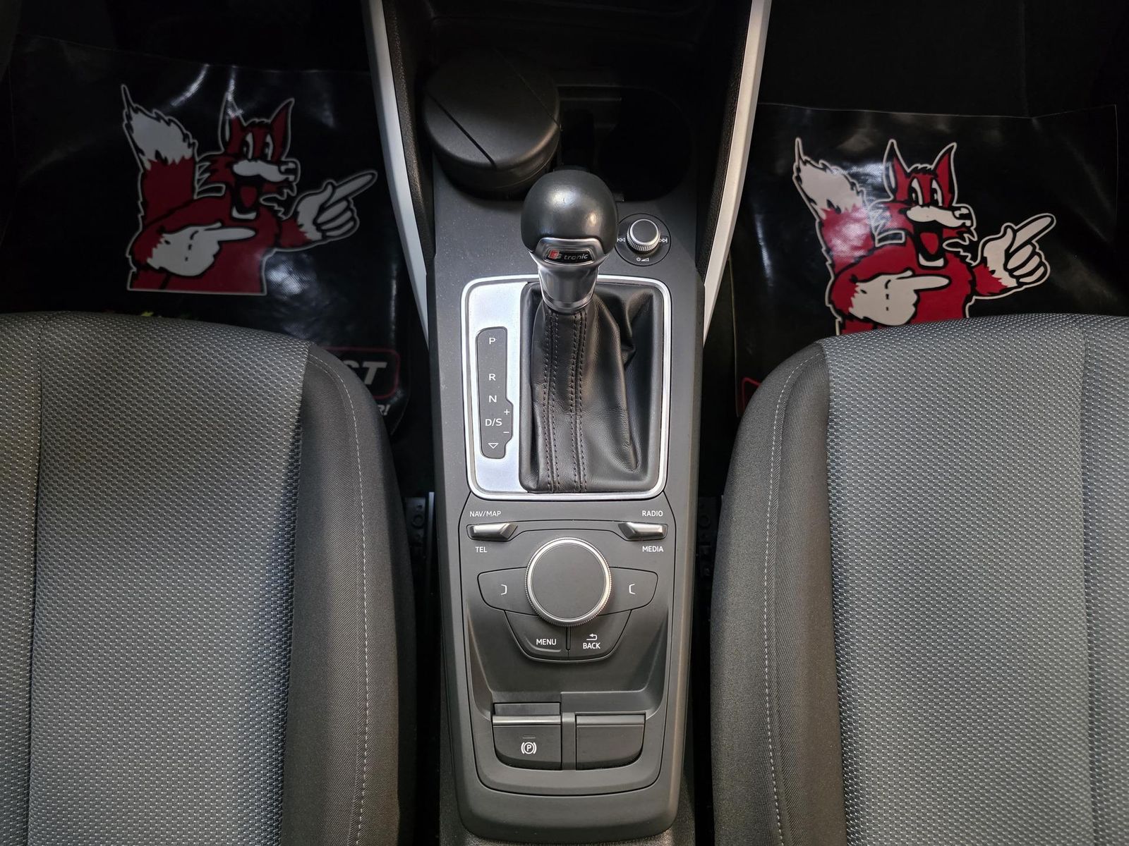 Fahrzeugabbildung Audi Automatik/Navi/LED/Ahk/31 tkm