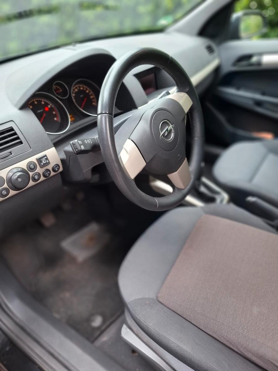 Opel Astra 2007 — photo 5