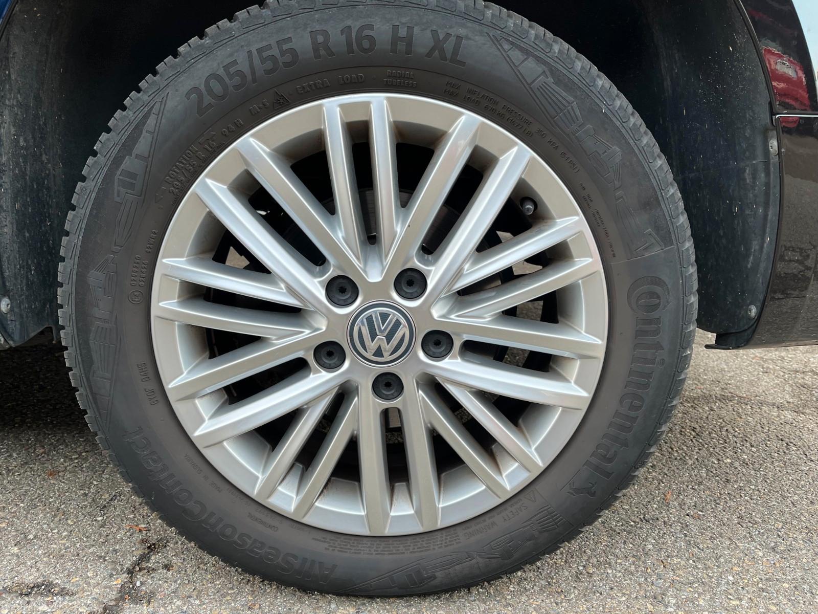 Volkswagen Caddy Maxi DSG Highline Rollstuhlrampe KAM ACC