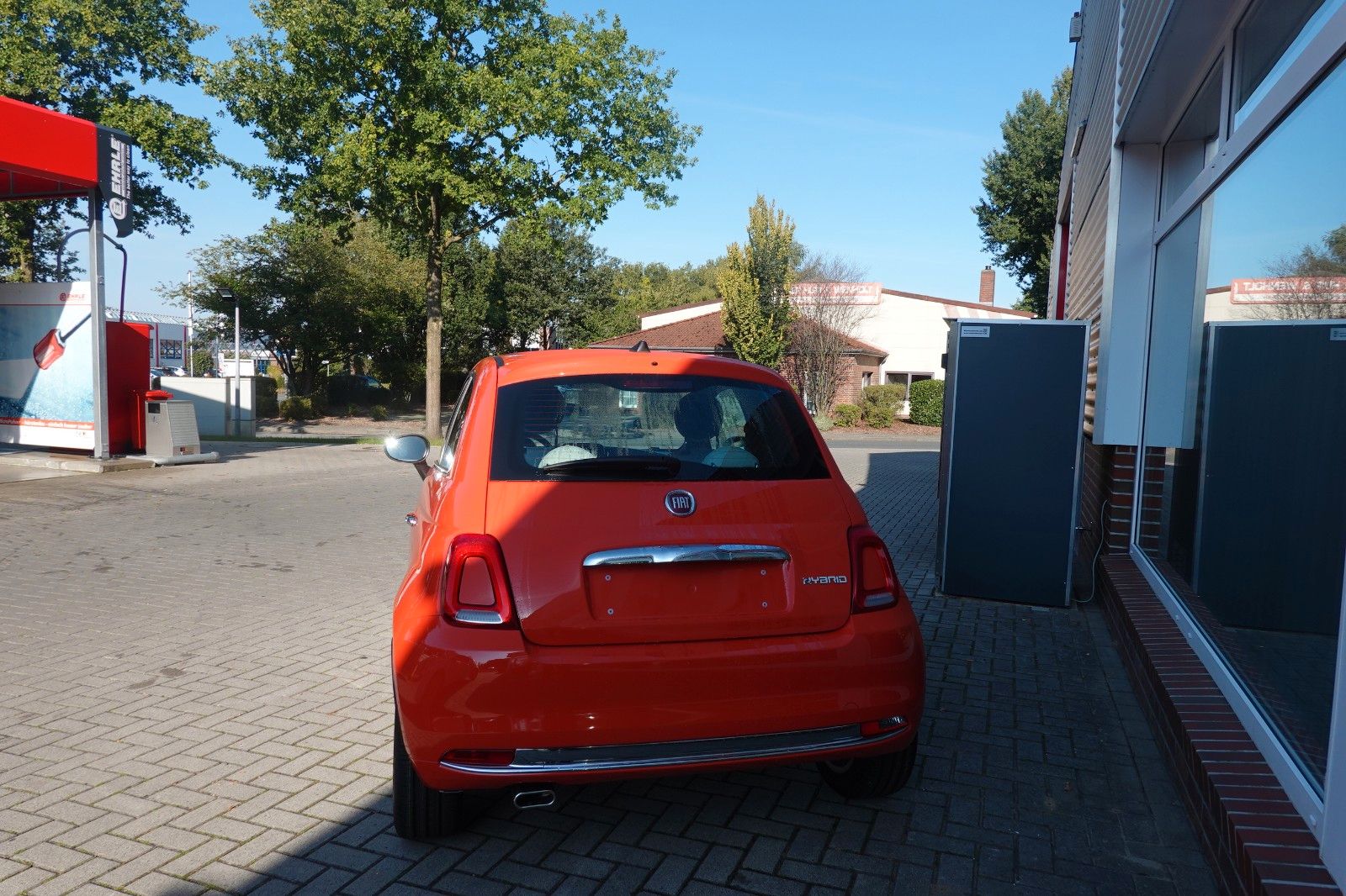 Fahrzeugabbildung Fiat 500 Hybrid  Dolcevita Orange