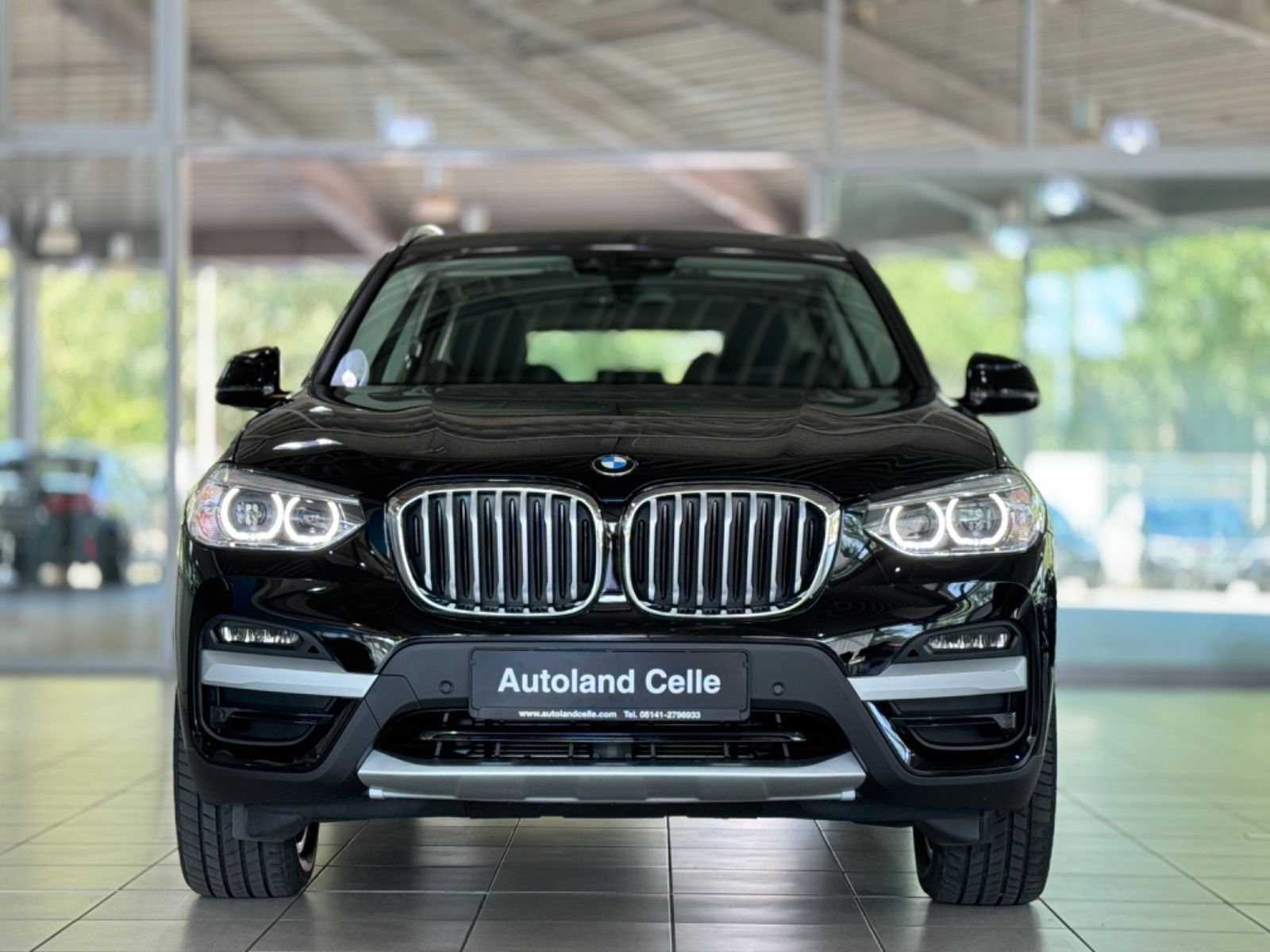 Fahrzeugabbildung BMW X3 xD30e xLine HUD KameraDAB Leder H/K Sport