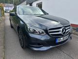 Mercedes-Benz E 200 - Automatik - Scheckheftgepflegt - Mercedes-Benz E 200 in Saarbrücken