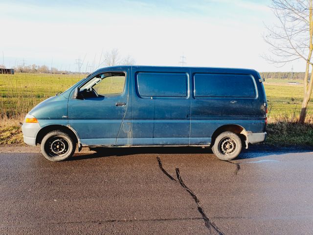 Toyota Hiace 2.5 Lang / Klima