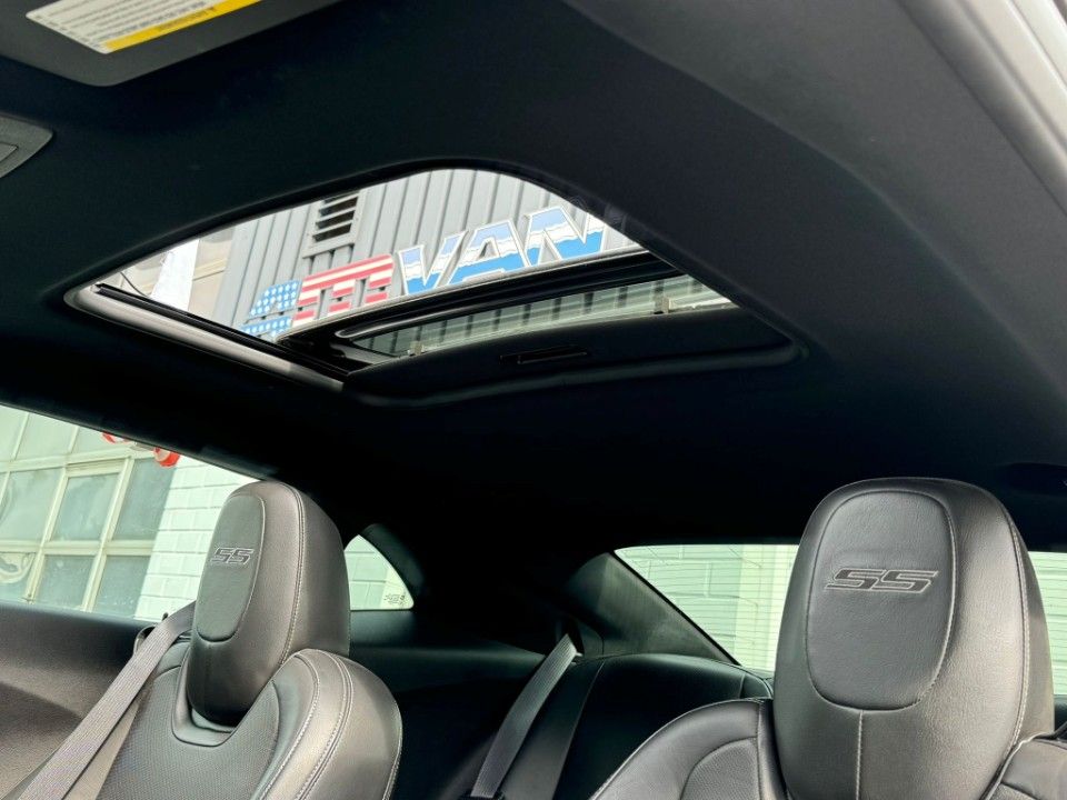 Fahrzeugabbildung Chevrolet Camaro 6.2 V8 SS Leder Schiebedach 20 Automatik