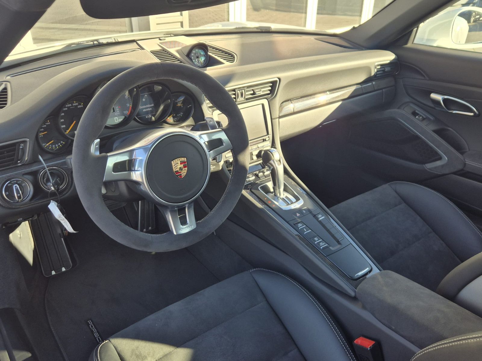 991 911 GT3*Neuwagenzustand*Approved*SportChrono