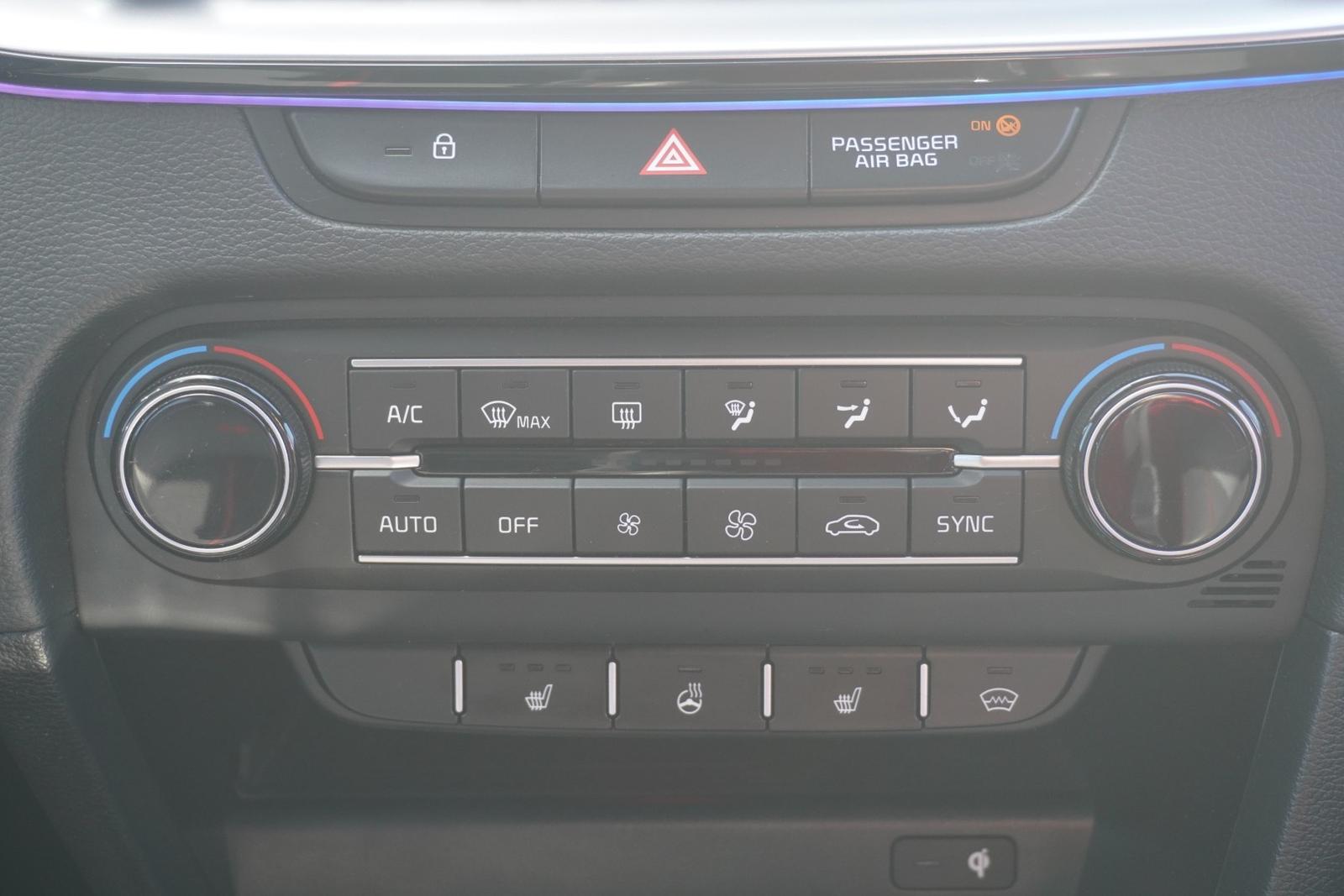 Kia ProCeed 1.6 T-GDI GT Bastuck LED Panorama Kamera