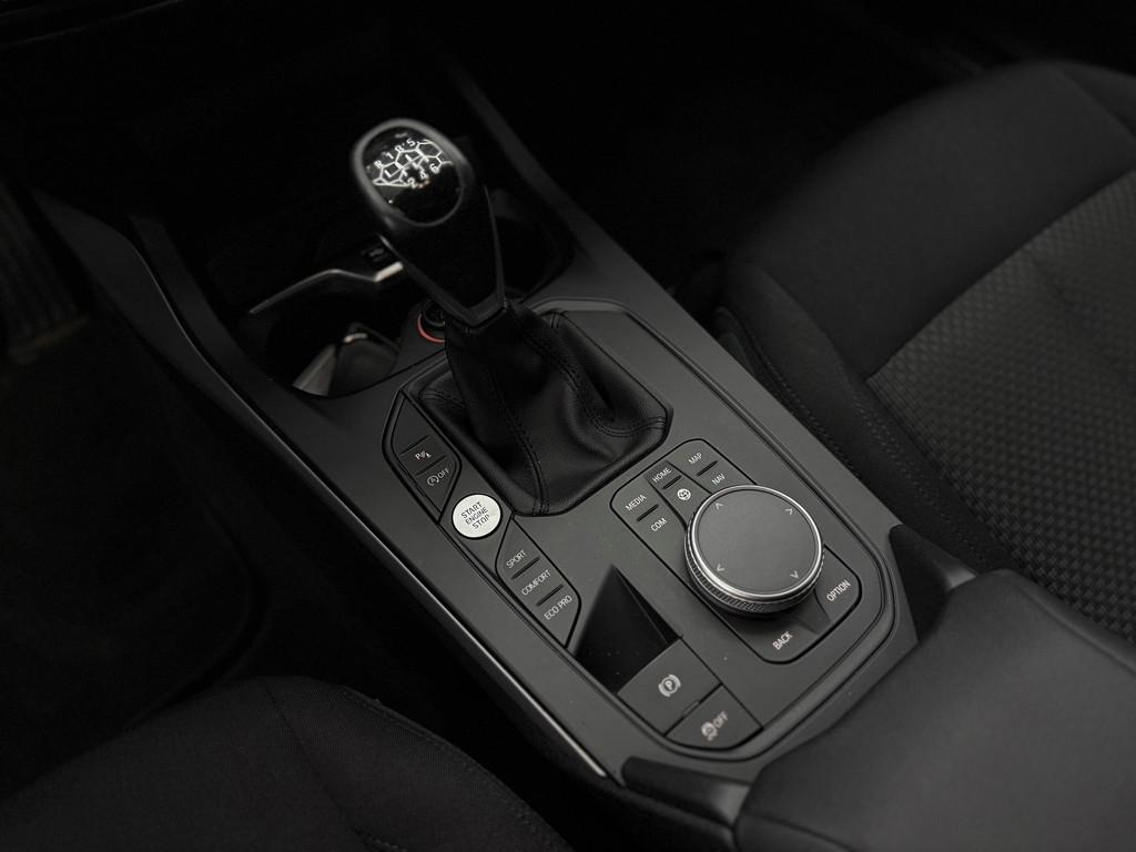 BMW 118 i Advantage, LED, Head-Up, Navi, DAB