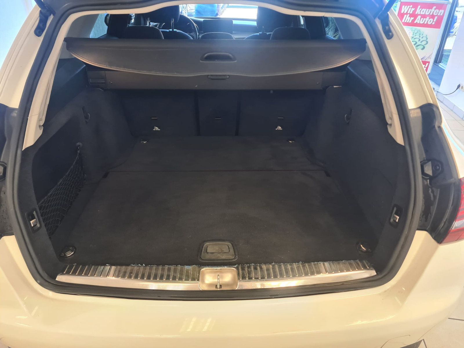 Fahrzeugabbildung Mercedes-Benz C 220 T-Modell d 4Matic / MULTIBEAM / KAMERA /