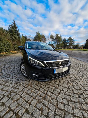 Peugeot 308 SW Benzin 130 PS Tempomat Sitzheizung Kamera