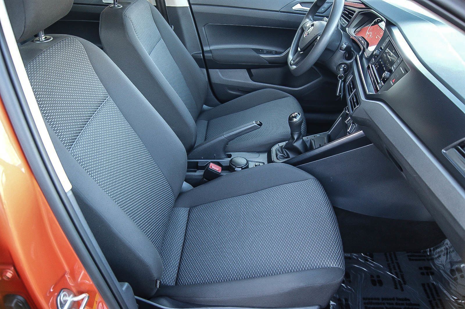 Fahrzeugabbildung Volkswagen Polo VI Trend 1.0 BMT ENERGETIC-ORANGE PDC KLIMA