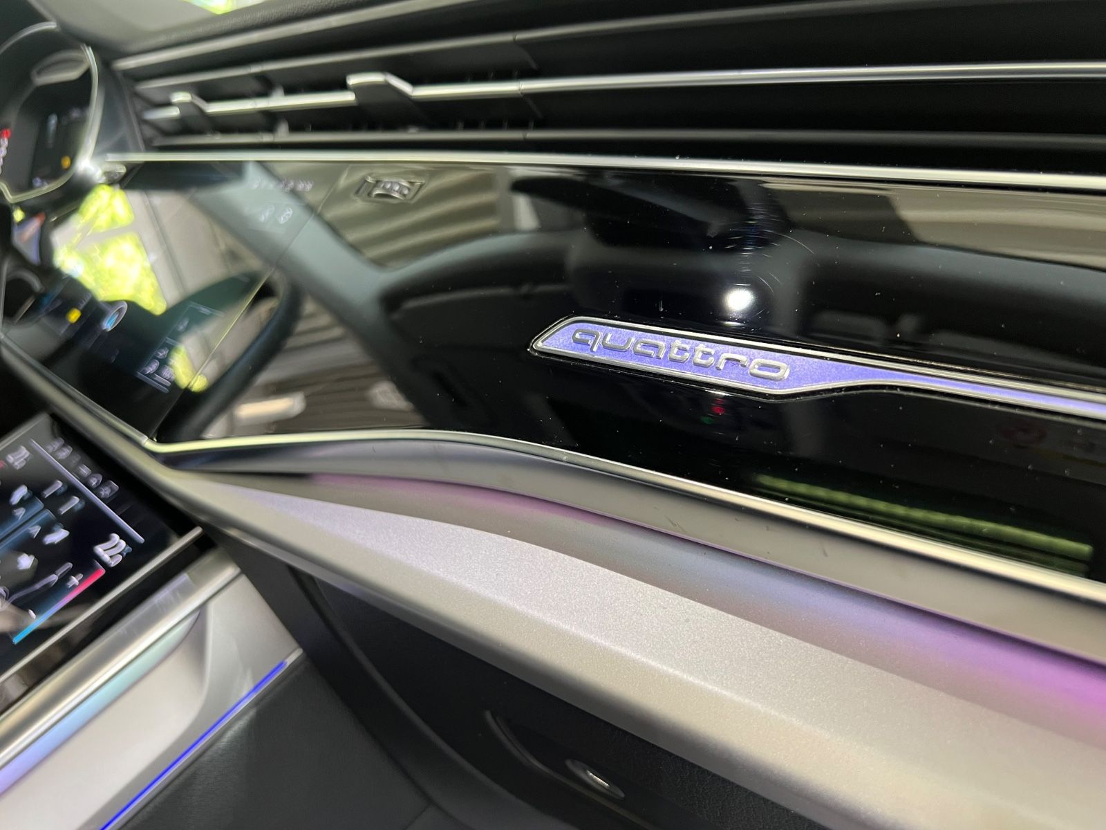 Fahrzeugabbildung Audi Q8 50 TDI quattro * PANO * 4x SITZHEIZUNG * 360