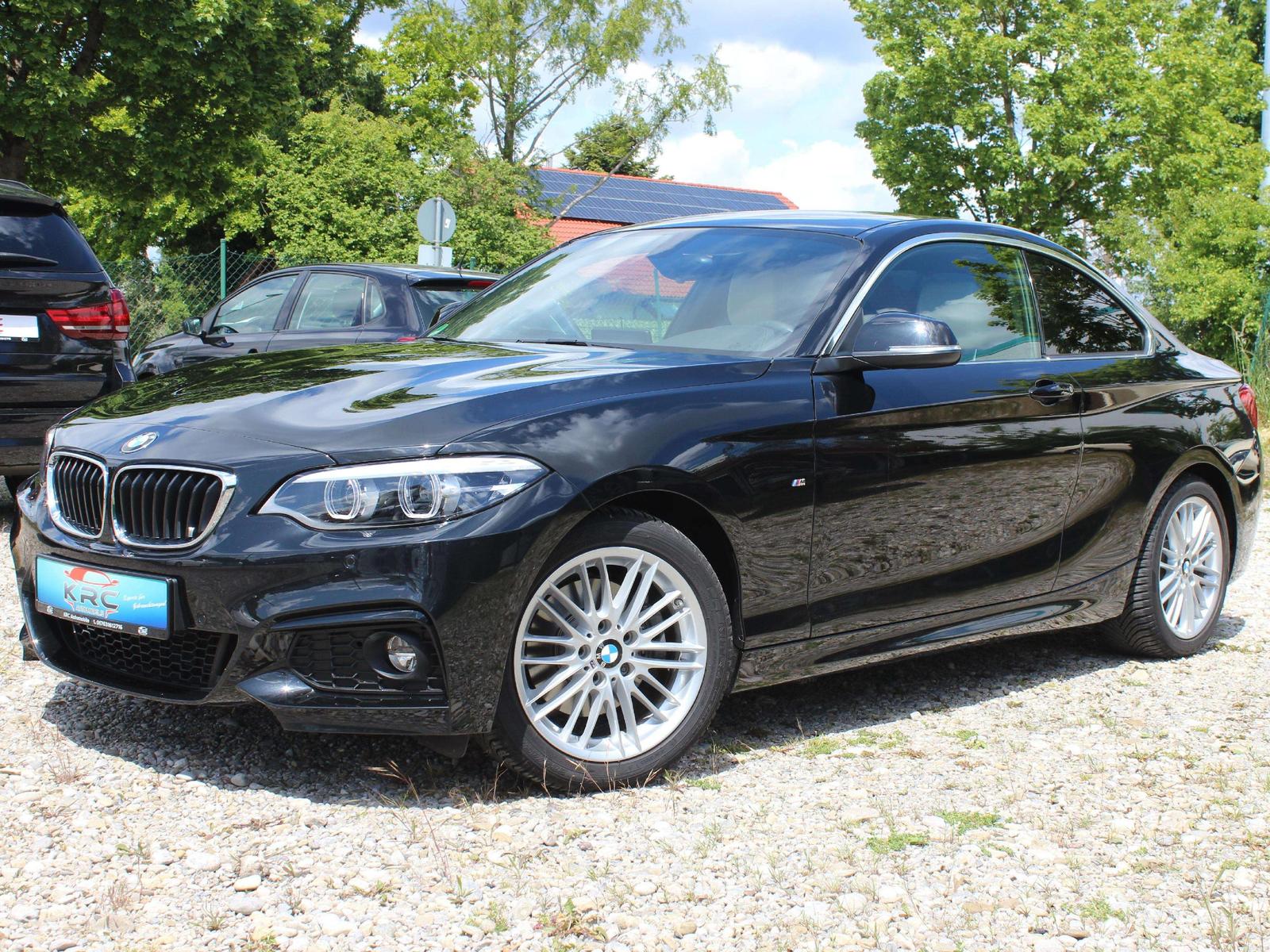 BMW 220 220 i M Sport * Navi.Prof * LED * AHK * weni
