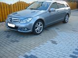 Mercedes-Benz CDI 220 - Mercedes-Benz 220 aus 2013
