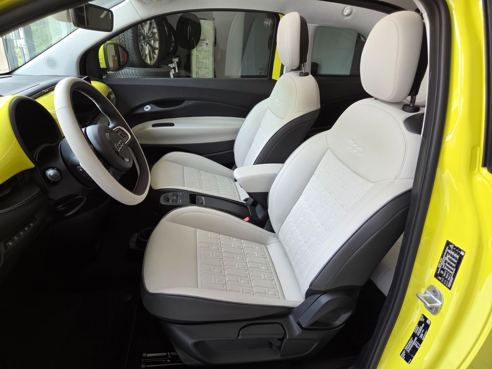 Fiat 500e - Bild 11