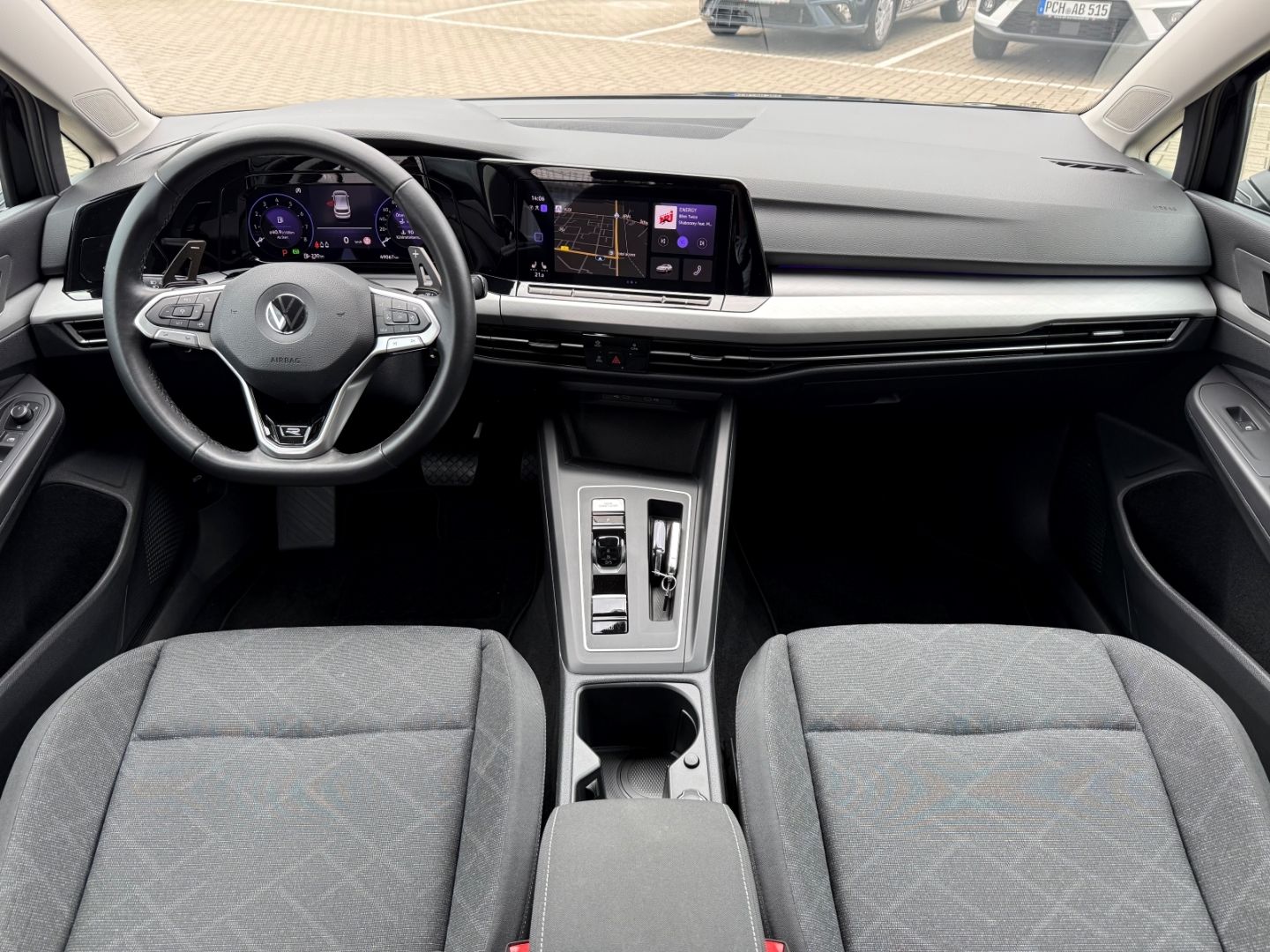 VW Golf VIII Life eTSI 1.5 EU6d-T 8 Limousine - Image 22