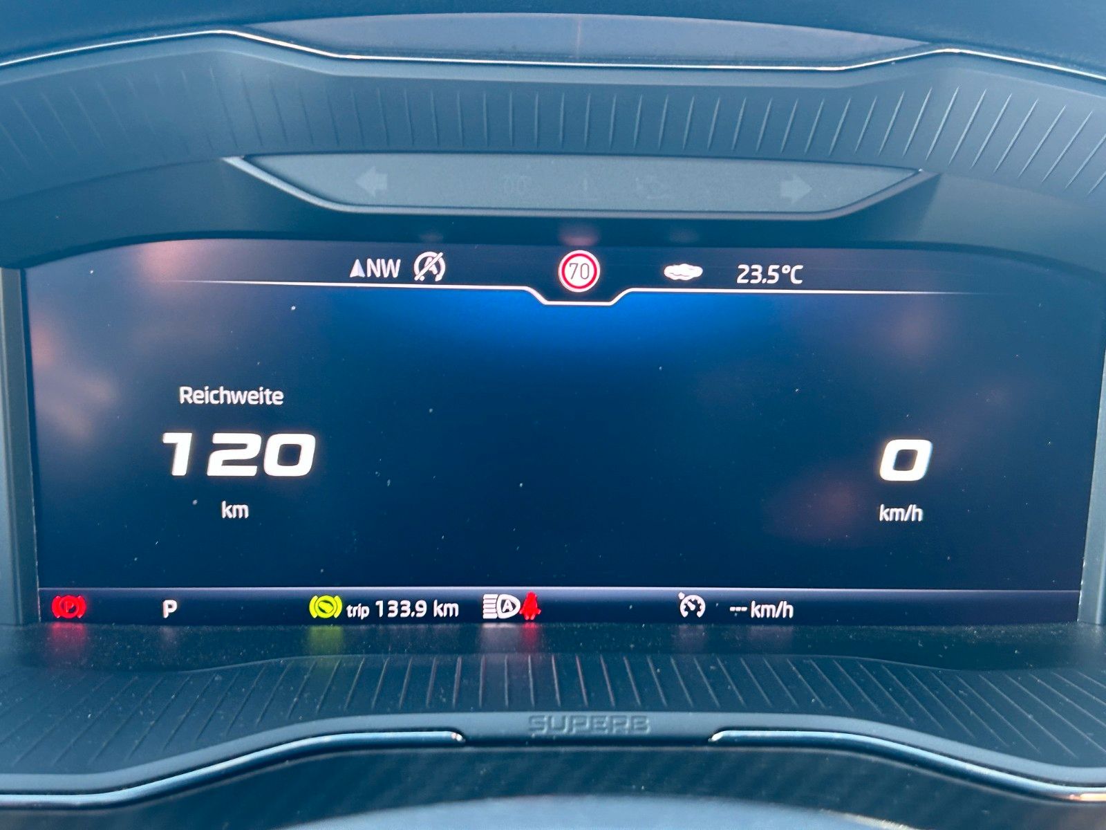 Skoda Superb Combi 2.0TDI Sportline Standheiz Matrix foto 20