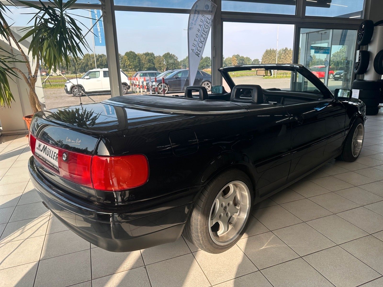 Fahrzeugabbildung Audi 80 Cabriolet 2.0 *IM KUNDENAUFTRAG*