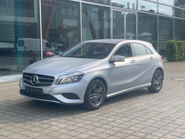 Mercedes-Benz A 180 BlueEfficiency SHZ/NAVI/KLIMA/PDC/