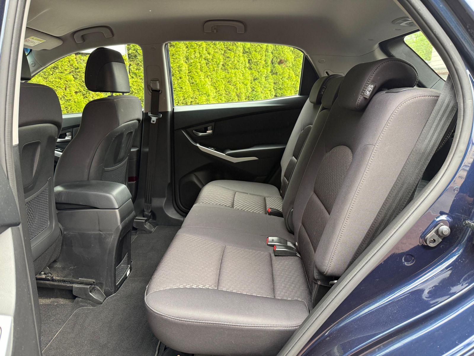 Fahrzeugabbildung Ssangyong Korando 2.0 TD Crystal 4x2 SHZ+TEMP+MFL+AHK+TÜV