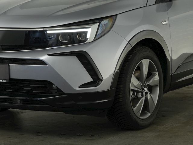 Grandland GS+LED+NAVI+360 GRAD KAMERA+SITZ-/LENK