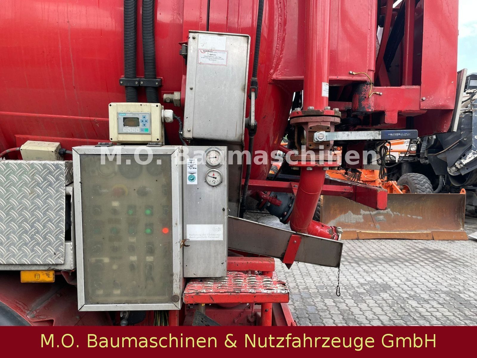 Fahrzeugabbildung Mercedes-Benz Actros 2640 / 6-Zyl. / 3-Achser  / Saugwagen