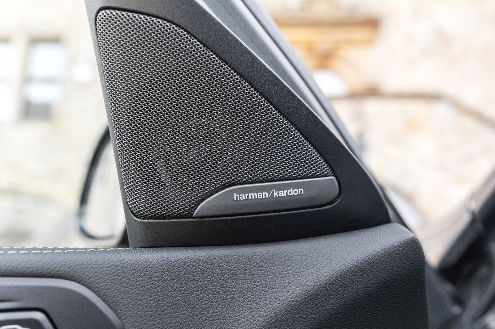 Fahrzeugabbildung BMW X6 xDrive 30 d M Sport LED AHK CARPLAY H&K HUD