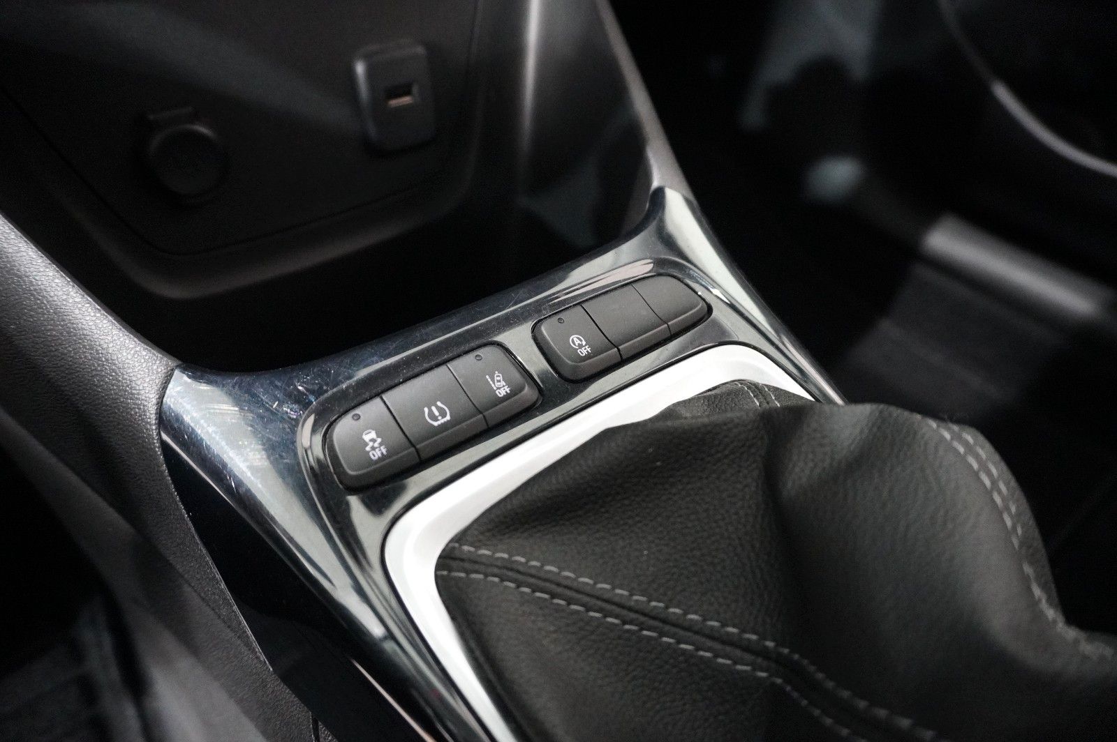 Fahrzeugabbildung Opel Crossland (X) 1.2 EDITION NAVI/LED/KAMERA/DAB+