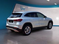 Fahrzeugabbildung Mercedes-Benz GLA 200d Style MULTIBEAM PANO RFK 8-Fach Bereift