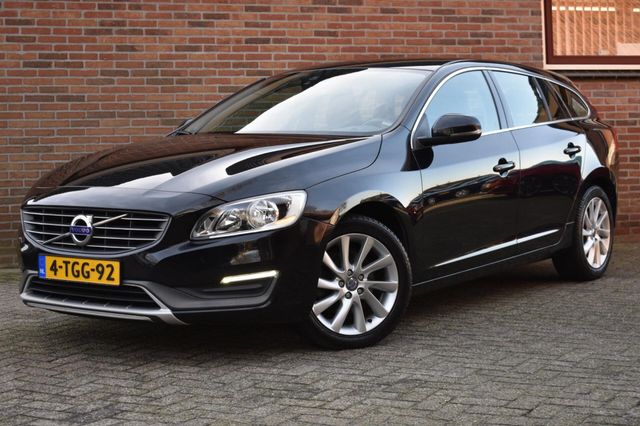 Volvo V60 2.0 D4 Momentum '14 Navi klima Cruise Inruil