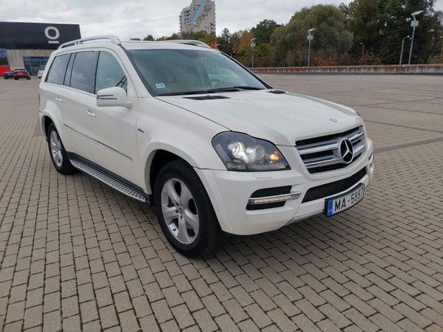 Mercedes-Benz GL 350 BlueTEC 4MATIC -