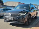 Volkswagen Tiguan Allspace 2.0 TDI 147kW DSG 4MOTION R-Line - Gebrauchtwagen mit Navigationssystem