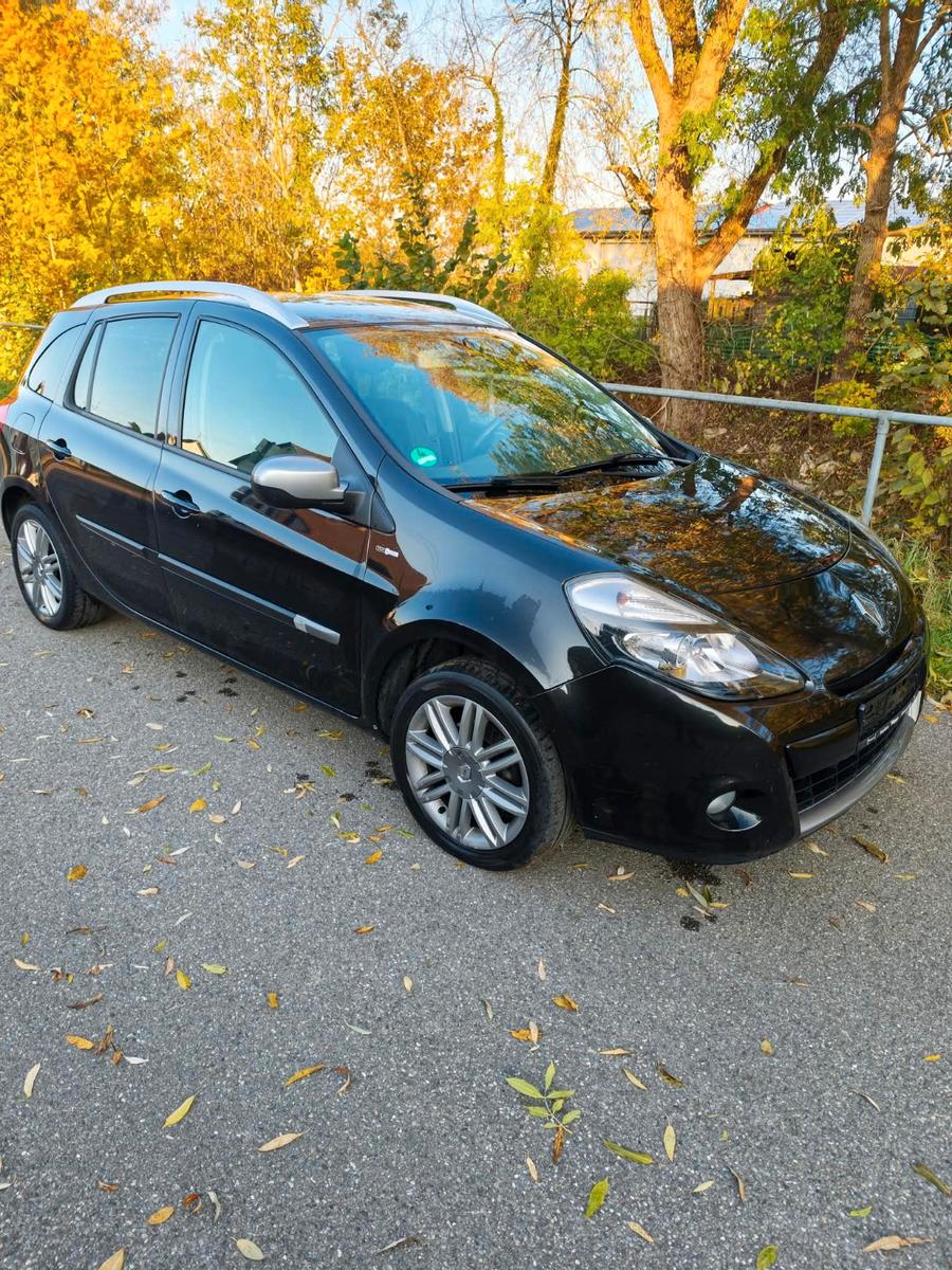 Renault Clio 2012 — rear view