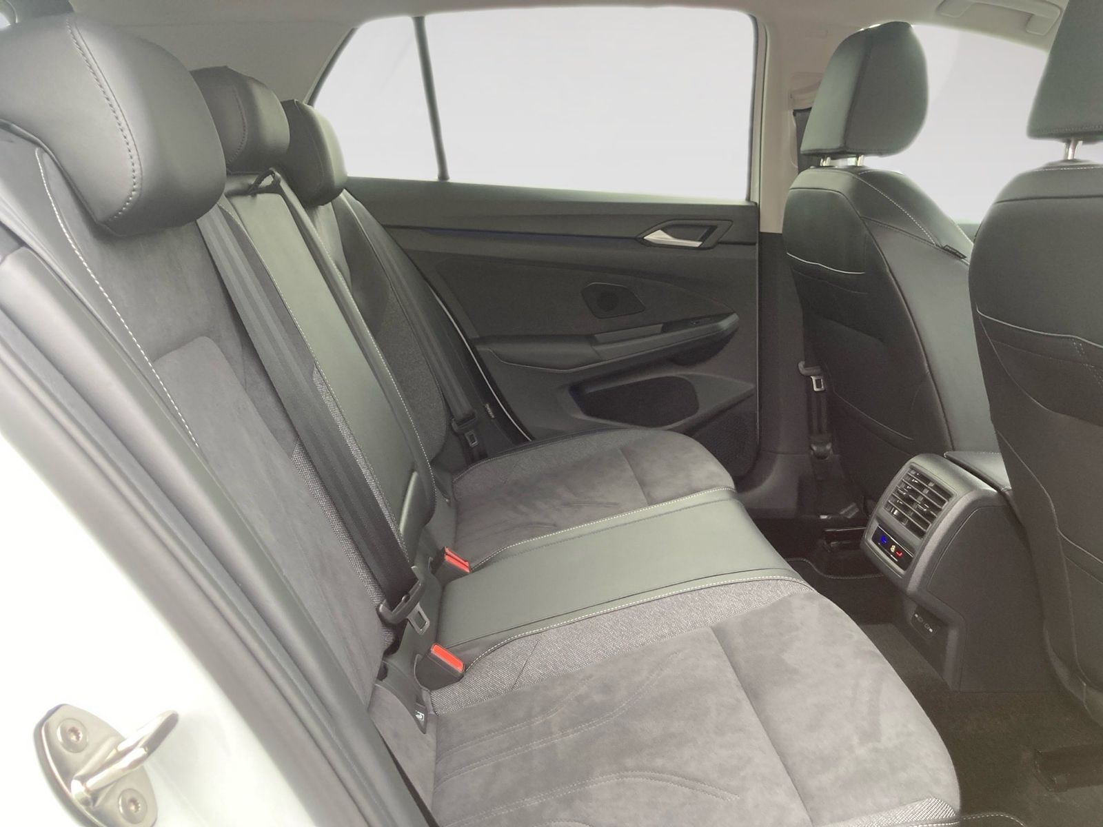 Volkswagen Golf - Bild 10