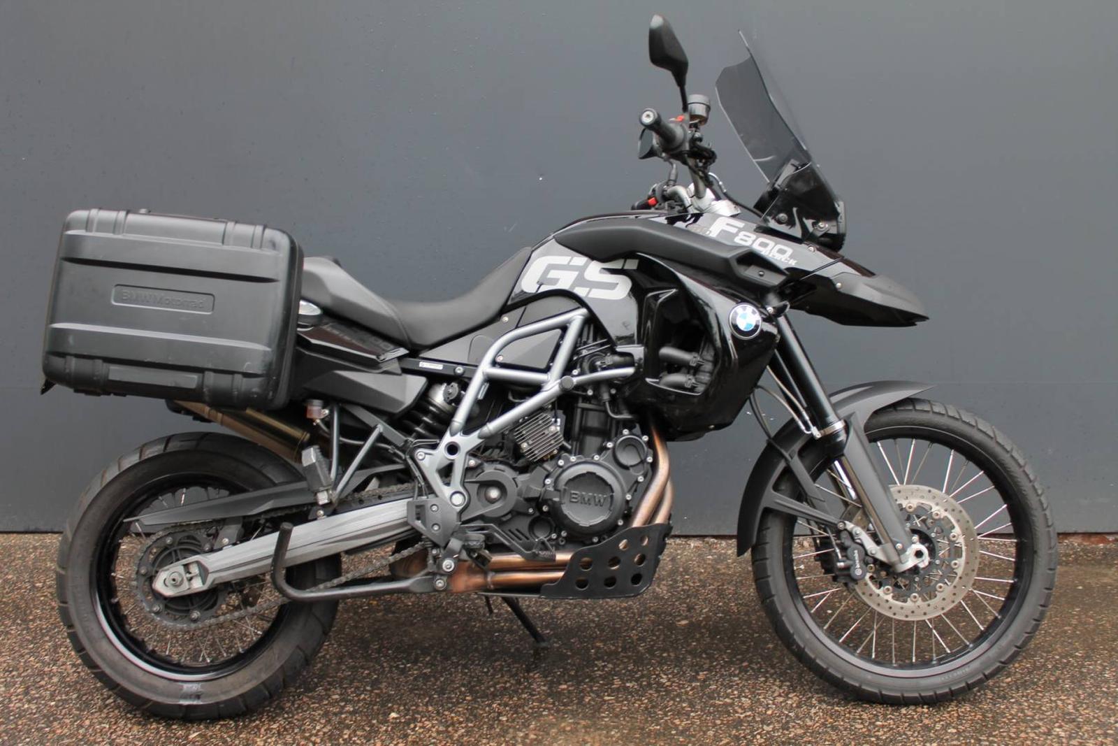 BMW F 800 GS + Vario-Koffer + Windschild hoch + Komf
