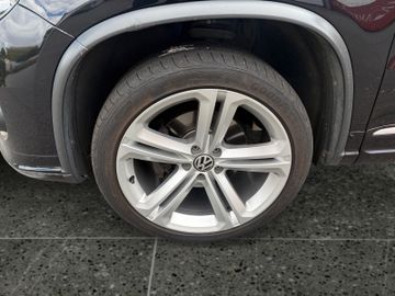 Volkswagen Tiguan - 9