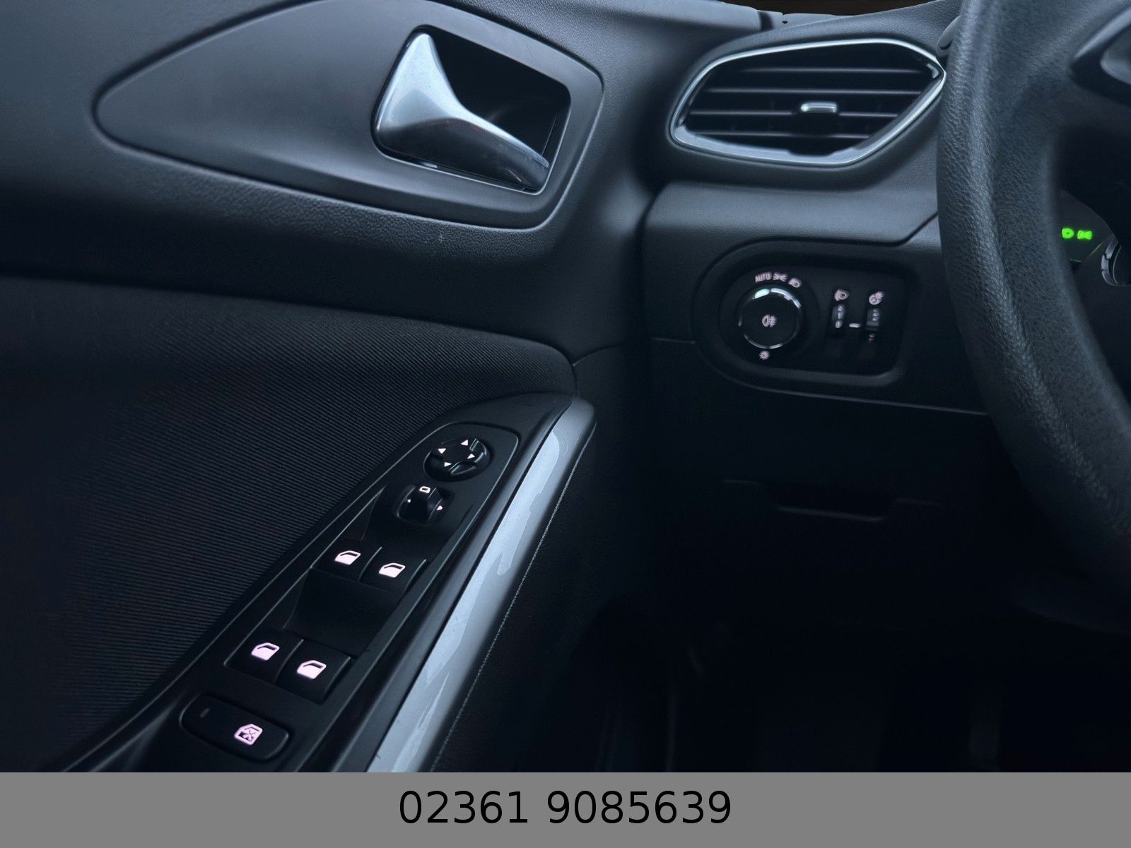 Fahrzeugabbildung Opel Grandland (X) 1.2 Selection /Start Stop/