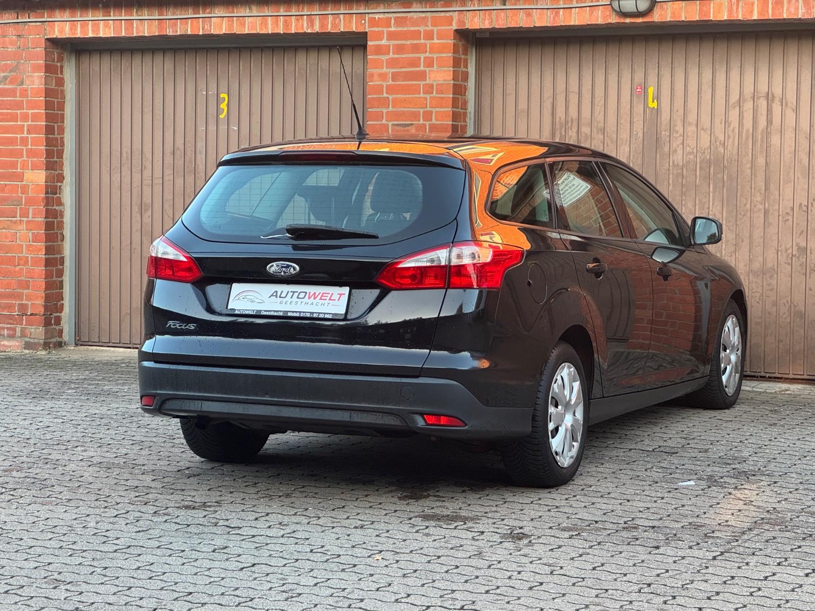 Ford Focus 2012 — photo 7