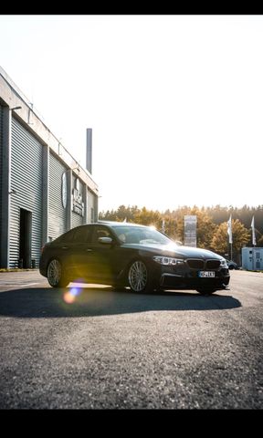 BMW M550i xDrive A -