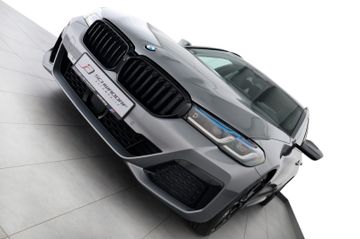 BMW 540d xDrive Touring M SPORT PRO Topausstattung
