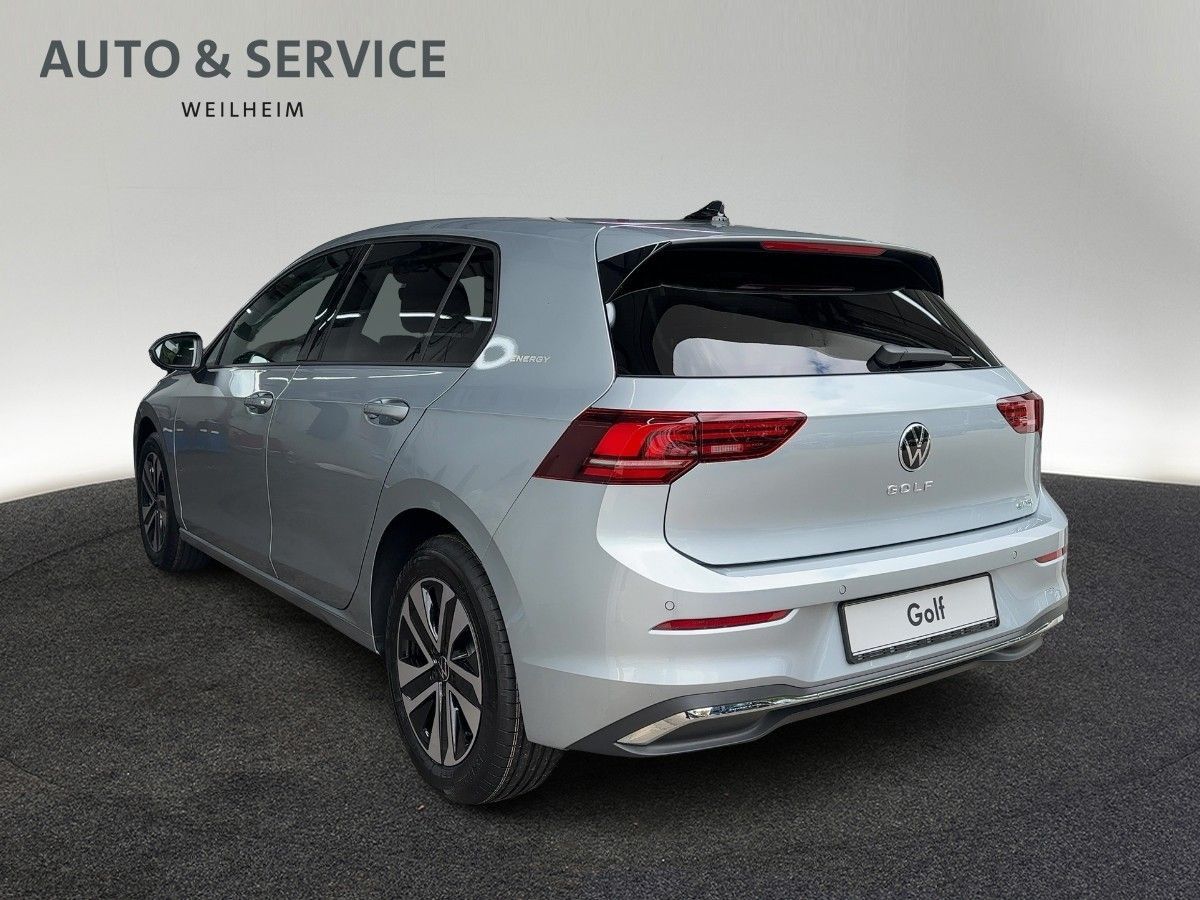 Volkswagen Golf - Bild 2