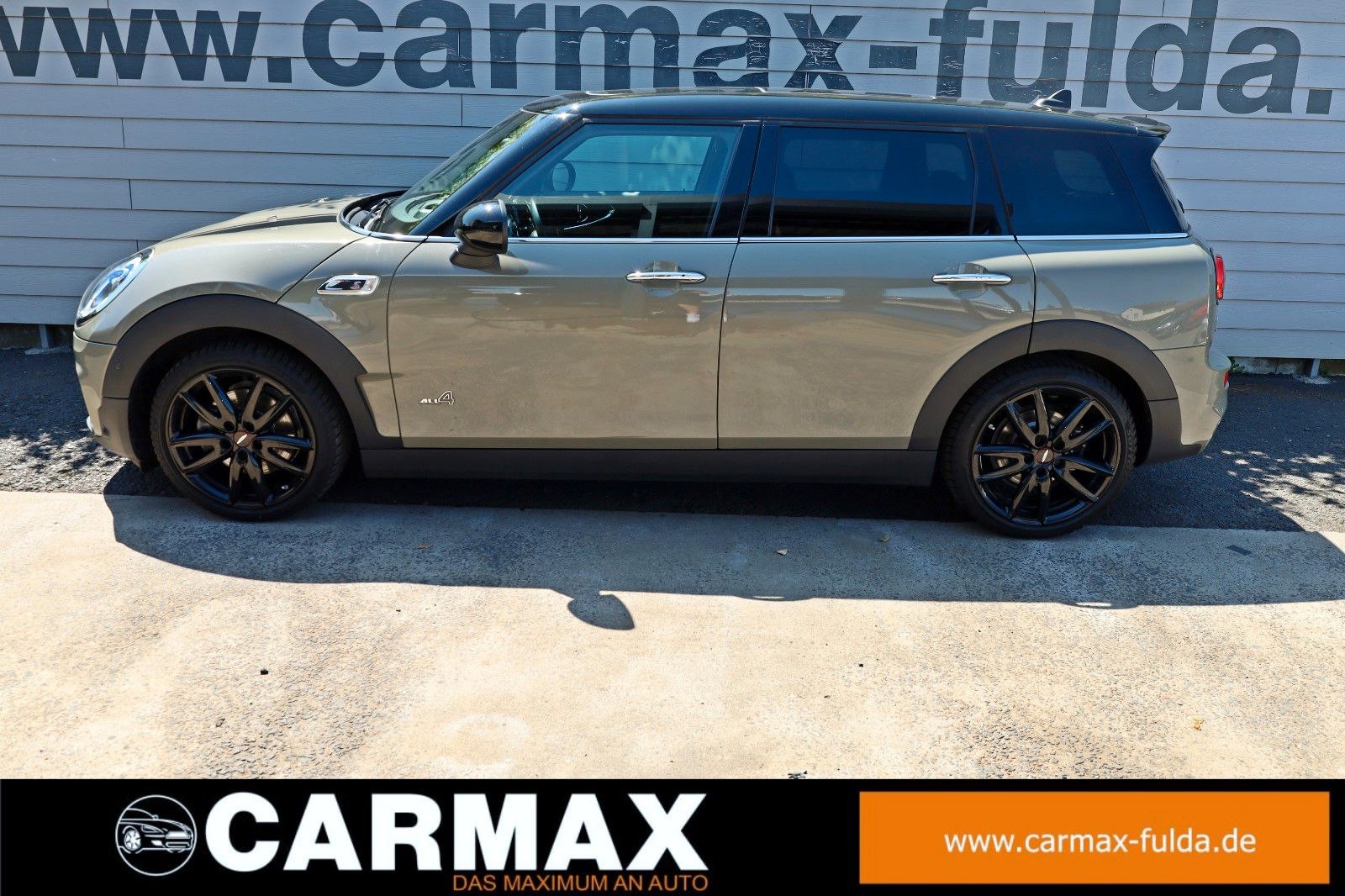 Fahrzeugabbildung MINI Clubman Cooper S All4 JCW Leder,Navi,LED,PanDach