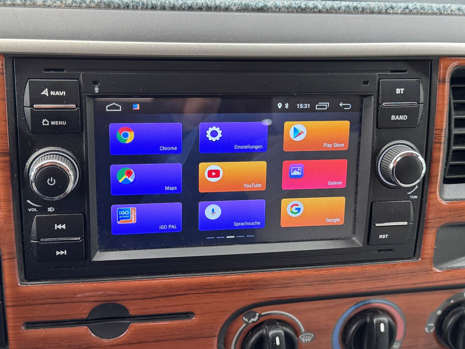 Fahrzeugabbildung HYMER / ERIBA / HYMERCAR Van 512 SILVERLINE FORD TRANSIT SOLAR TV KAMERA