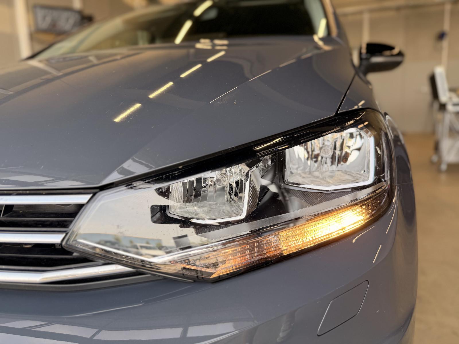 Volkswagen Touran 2,0TDI DSG Goal 7 Sitze NAVI AHK, миниатюра 2