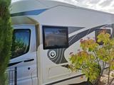 Chausson Flash 515 mit elektrischem Hubbett und AHK - Chausson Teilintegrierter