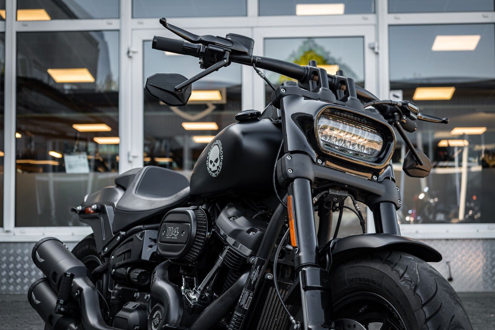 Fahrzeugabbildung Harley-Davidson FXFBS FAT BOB 114 CUI SOFTAIL - Penzl - Avon