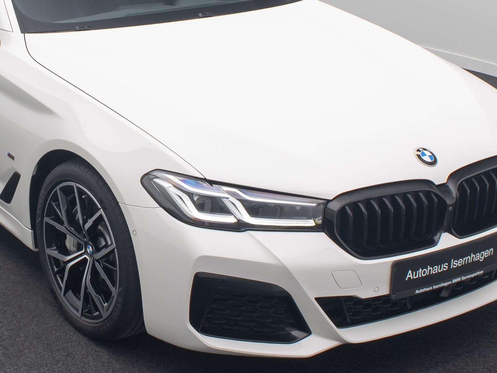 Fahrzeugabbildung BMW 530d xD M Sport DAB Laser 360&deg;HUD 4xKlima 19Zoll